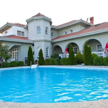 Sunny House Sopiste